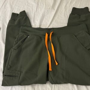 Figs bottom medium petite olive green